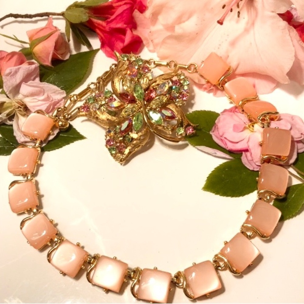 Set of Coro pink thermoset necklace, pink & green Coro brooch,Uranium glass